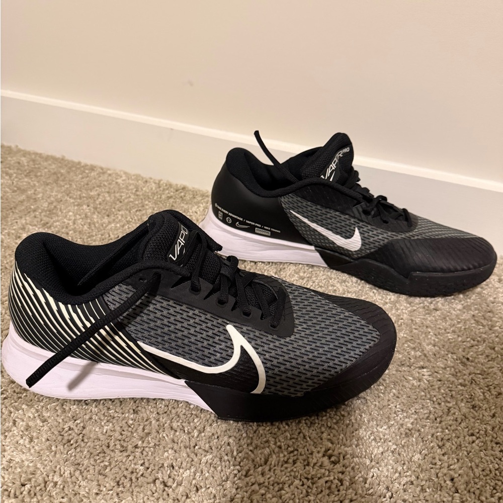 Nike Vapor Pro Court Shoes